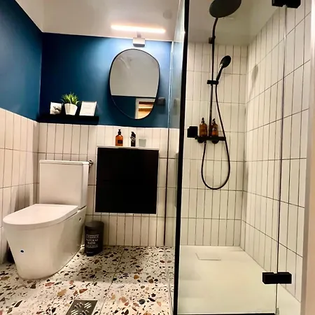 Acacia Downtown Apartment *