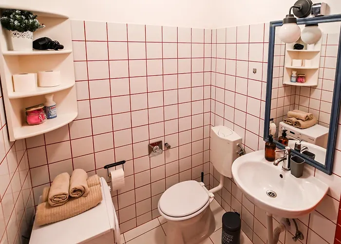 Acacia Downtown Apartment